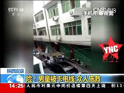 2-year-old boy falls from the 2nd floor by the window outside the cable hanging feet vacant