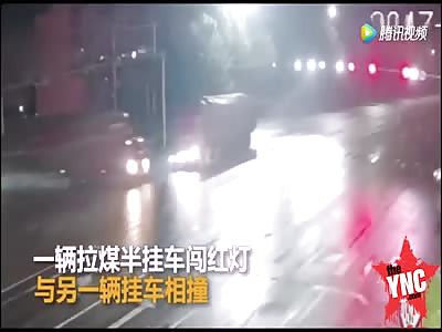 brutal collision  with two trucks âŠ™ËâŠ™ï¼
