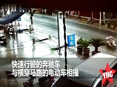   motorcycle man dies by Mercedes-Benz sends him flying