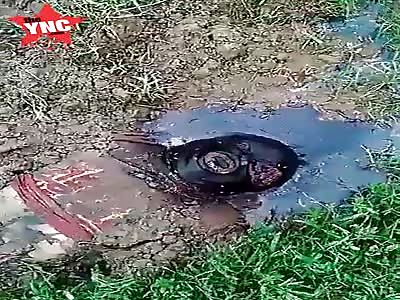 a mass grave full of dead Muslims killed by Buddhists in myanmar-  