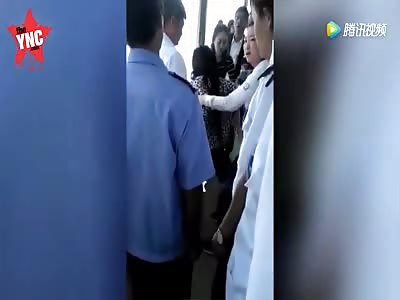 woman really wanted to jump in the sea because her i-phone fell into the sea