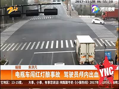 Battery bike ran red light  resulting accidental intracranial hemorrhage to the driver