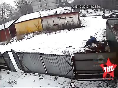 russian man is hit 16 times in the head with a big stone because he for refusing to connect to his water supply