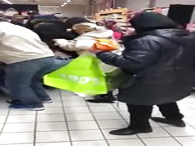 blacks and refugees acting like animals over Nutella in france