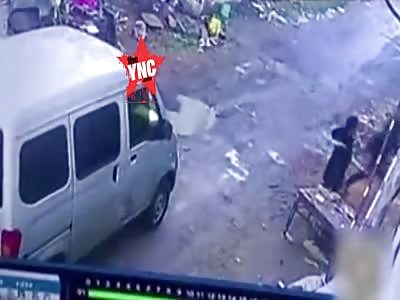 5 year old boy crushed by a car in Suqian, Jiangsu Province