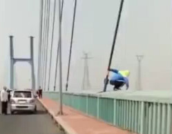 boy jumped into the Yellow River in Shandong