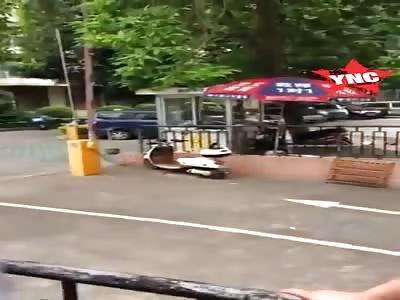   man goes  crazy uses   fire extinguisher on every one in Nanning