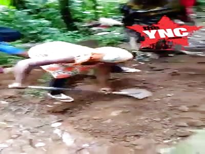 ambazonia youth shot dead by Cameroon army his family start to Bury him