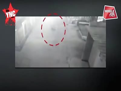 in Indore: Girl falls from fifth floor of building, and dies