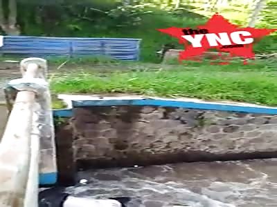 The discovery of a dead body floating in the in Sungai Molek Dam 