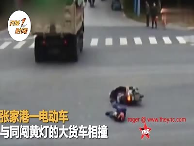 Master Xu, head was nearly crushed in Zhangjiagang