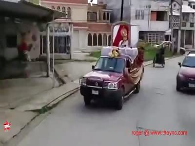 man lost his leg after a fireworks accident in Mexico