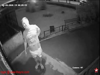 i don't think this russian likes being filmed on cctv @ 0:30 sec mark