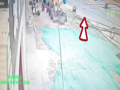 Car collides into a bike in Shijiazhuang