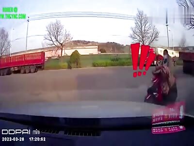 Man was hit by a car in Suzhou City