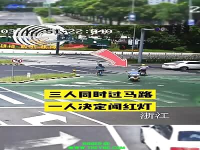 Zebra crossing Accident in Zhenhai 