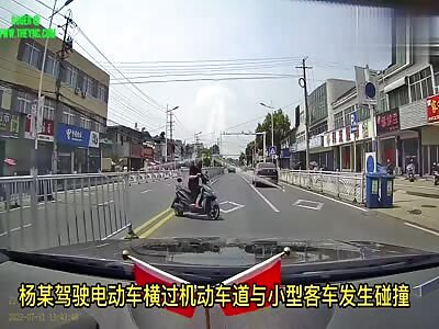 Man on his bike was hit by a car in Xuancheng