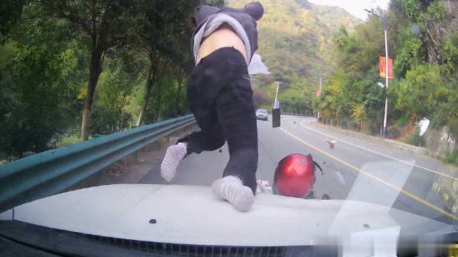 Truck Wins Like Always In China