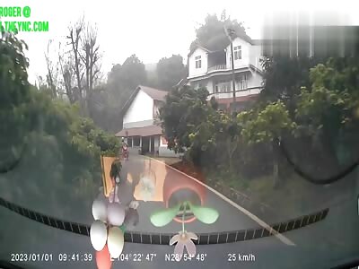 Shi in his car collided into Jiang on his bike in Wafang Village