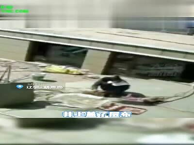 A girl fell into a well in Liaoning