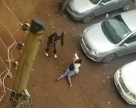 Lady thief caught after drugging man and trying to steal a TV set. 