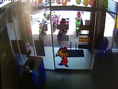 Live Accident Caught On Camera.. V