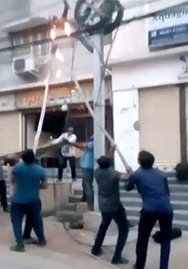  Worker Burned on electric Pole