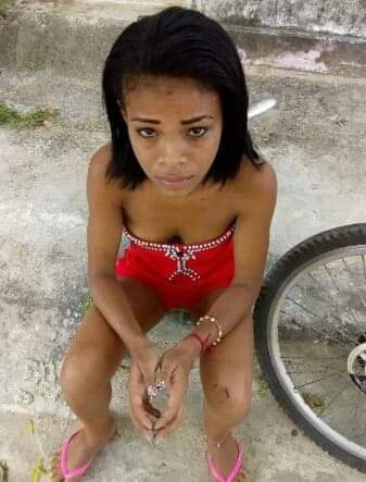 Female Gang Beats Rival .