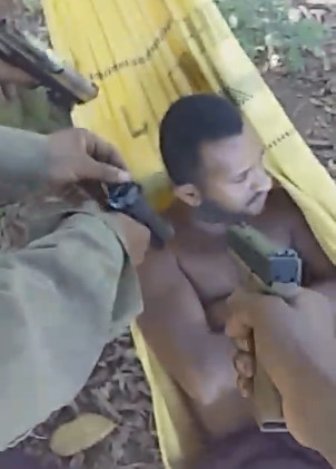 Jungle Hammock Execution