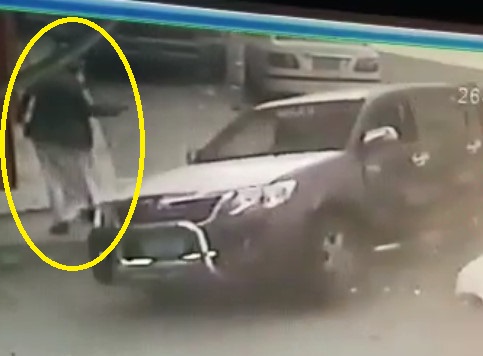 FINAL DESTINATION AT AN INTERSECTION (2 ANGLES)