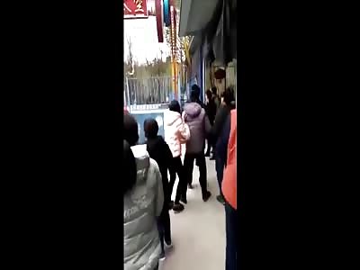 7 PEOPLE DEFINITELY HAVING A WORSE DAY THAN YOU