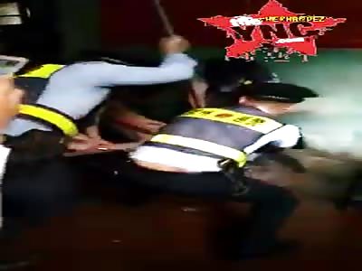 Police arrest woman in rage