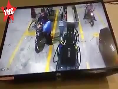 Thug shoots two people dead in cold blood `