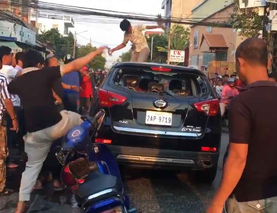 Man Violently Attacked in His Car by Mob After Hit and Run