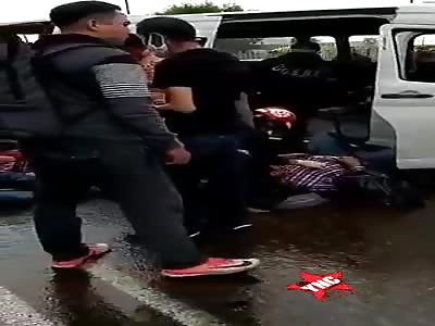 Mexico, united public transport collides, leaves several injured