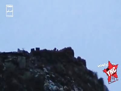 Sniper fighter kills enemy 