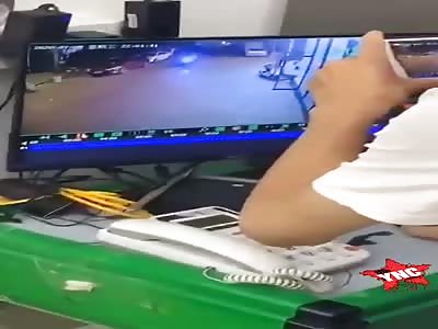 cctv suicide, the woman jumps out of the building(full video)