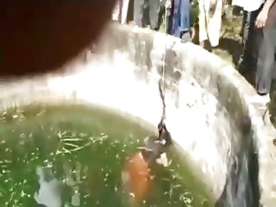 Corpse recovery of a drowned woman.