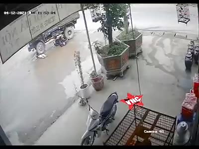 Ouch shit  die by truck