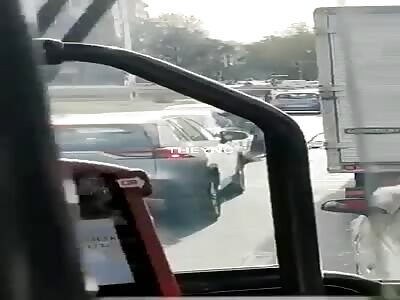 Cyclist vs man armed with knife