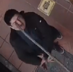 Man Loses an Eye Defending a Woman 