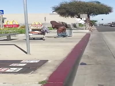 Camel toe sniffers momma out working to feed him ðŸªðŸ¤¢ðŸ¤®