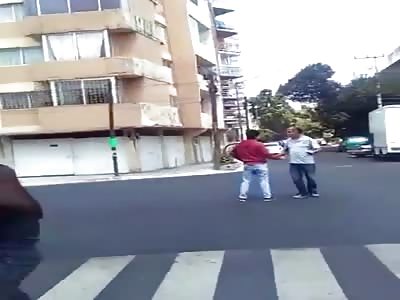 Moments in which a building falls in the City of  Mexico, after the strong earthquake of 7.1