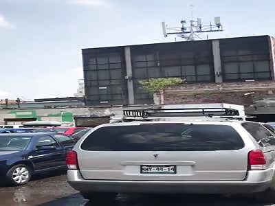 moment earthquake collapse 7.1 mexico