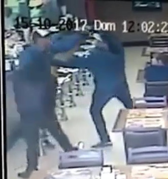 Robber kills police to shots in Brazil