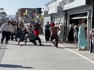 Homeless Fight On Venice Beach! 