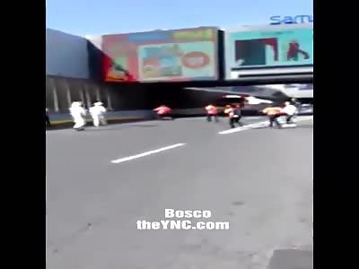  Depressed Man Jump to his Death  in Mexican Airport