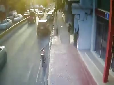 Accident Caught On CCTV: Latest News(2)