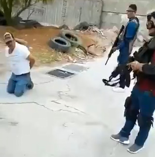 NEW: Cartel Empty Their Guns Into A Rival's Body