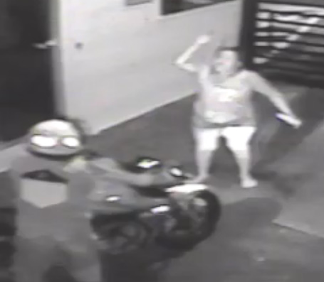 Lunatic Stabs Ex-Wife to Death Inside Hotel